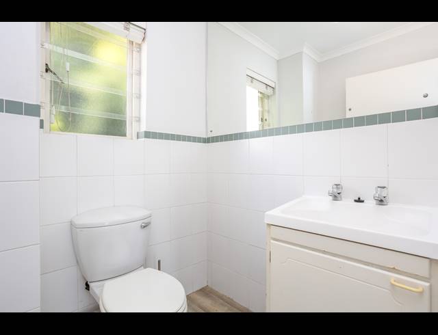 2 BEDROOM APARTMENT TO LET IN CLAREMONT UPPER